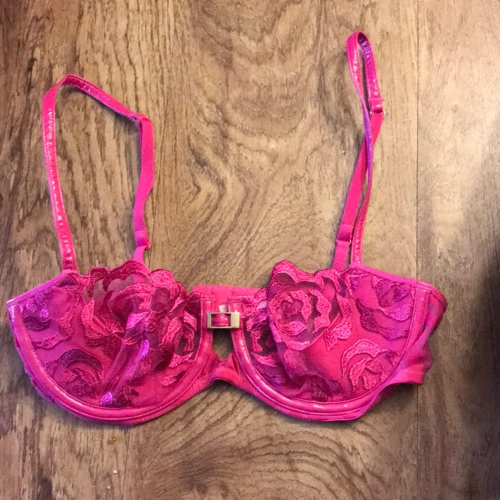 VS very sexy unlined bra 34b
